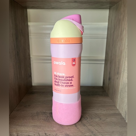Owala Popping Peony 24oz FreeSip Water Bottle - Picture 2 of 6